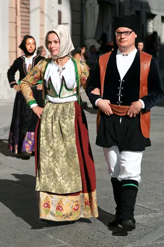 Abito tradizionale di Olzai