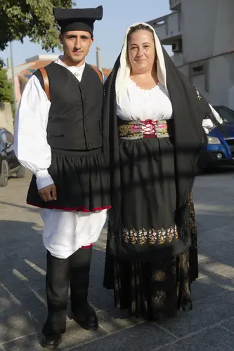 Abito tradizionale e costume di San Basilio