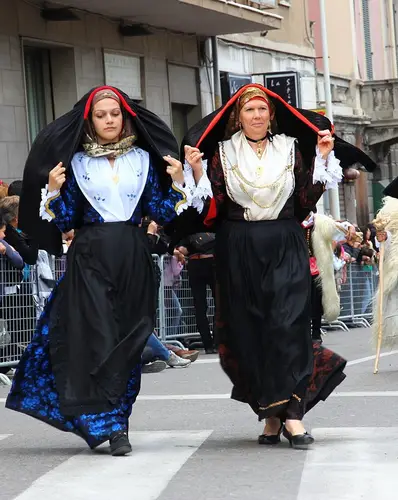 Abito tradizionale di Santadi